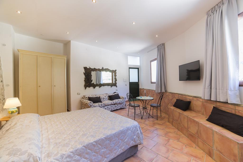 マイオーリ Montagnella Relax Bed & Breakfast エクステリア 写真
